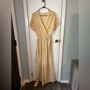Striped Yellow Maxi romper  fits like a M/L on me I’m 5’7 165